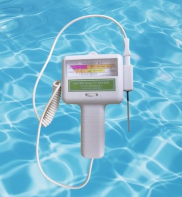 Zoom bild av Pooltestare för pH och klor